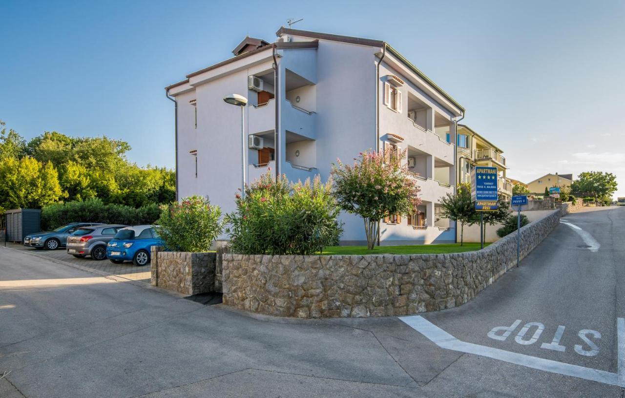 Apartments Kvarner 2 มาลินสกา ภายนอก รูปภาพ