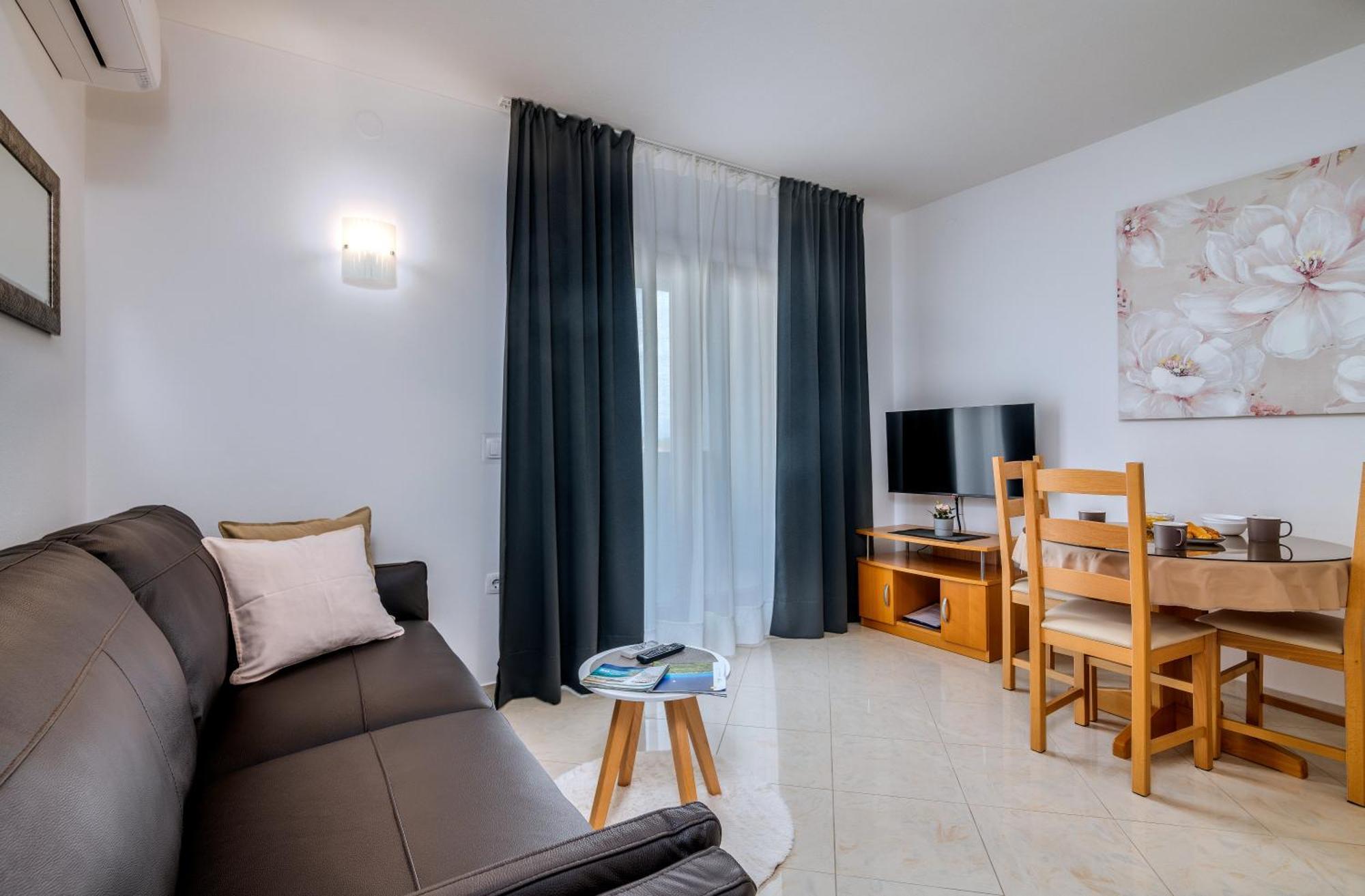 Apartments Kvarner 2 มาลินสกา ภายนอก รูปภาพ
