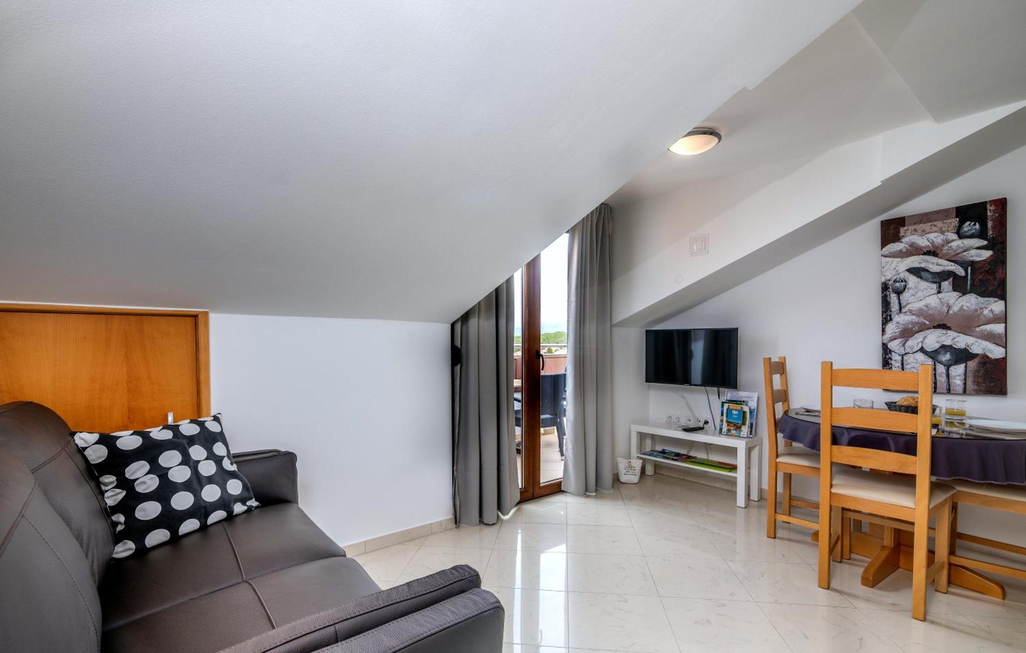 Apartments Kvarner 2 มาลินสกา ภายนอก รูปภาพ